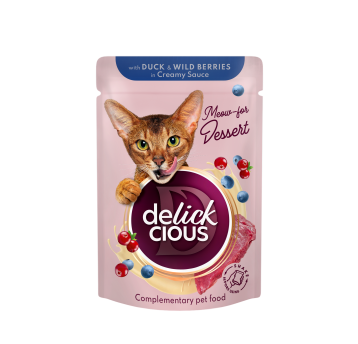Delickcious Uzupełniająca karma dla kotów - Płatki z kaczką i leśnymi jagodami w sosie 85g/12